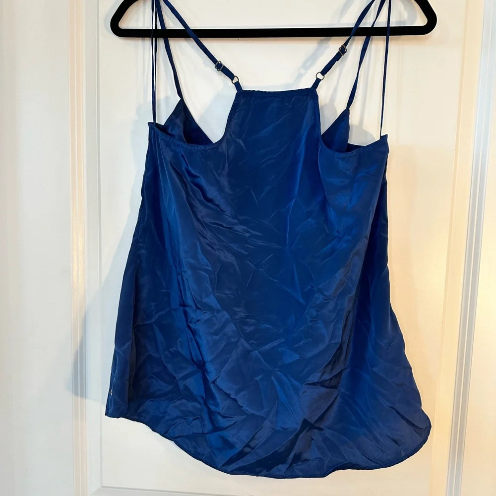 Willow & Clay Navy with Gold Metal Stars on Front Sleeveless Tank, size Large - Picture 2 of 9